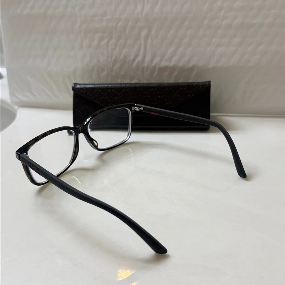 Gucci Tortoise Eyeglasses | Excellent Condition - Picture 5 of 8